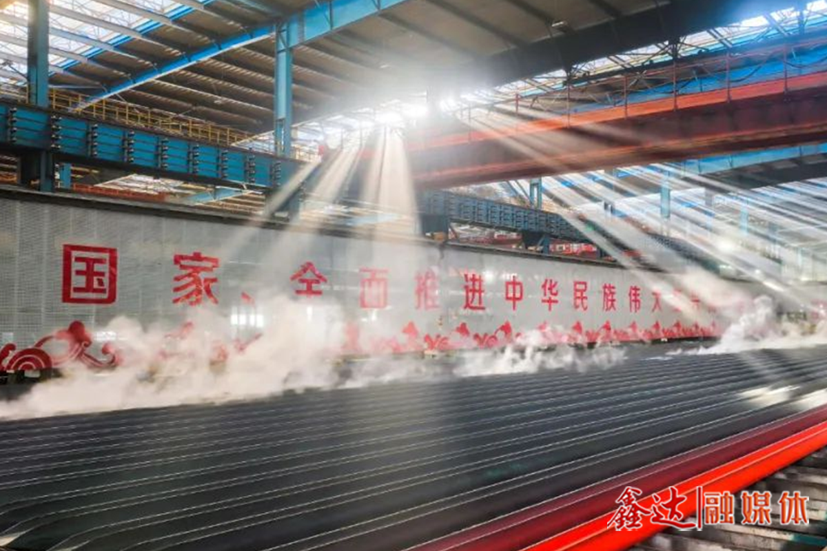 直擊現(xiàn)場丨精益管理“煉”真章，軋鋼總廠型鋼產(chǎn)線煥新啟航！